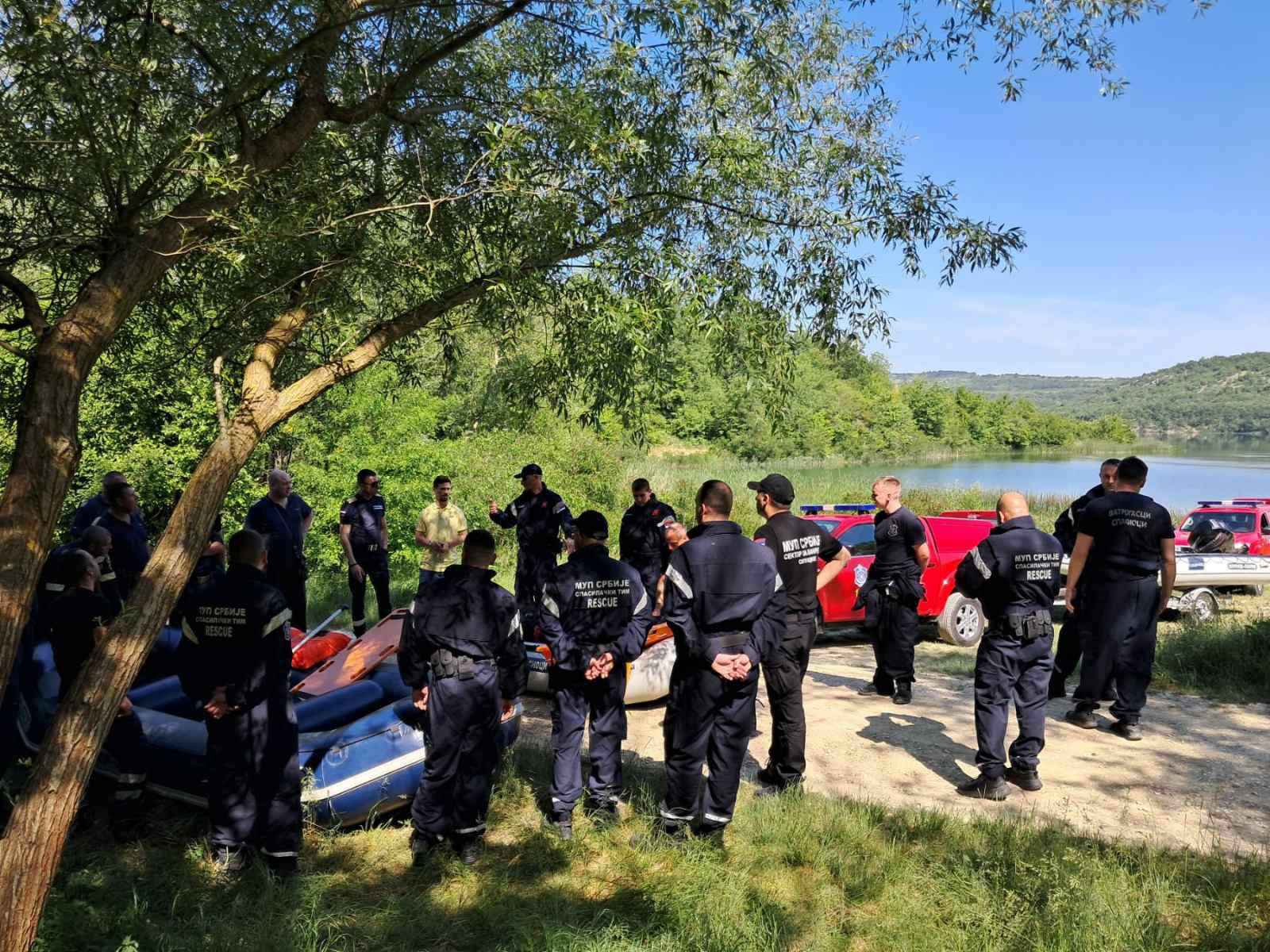 Bulgarian and Serbian professionals train side by side