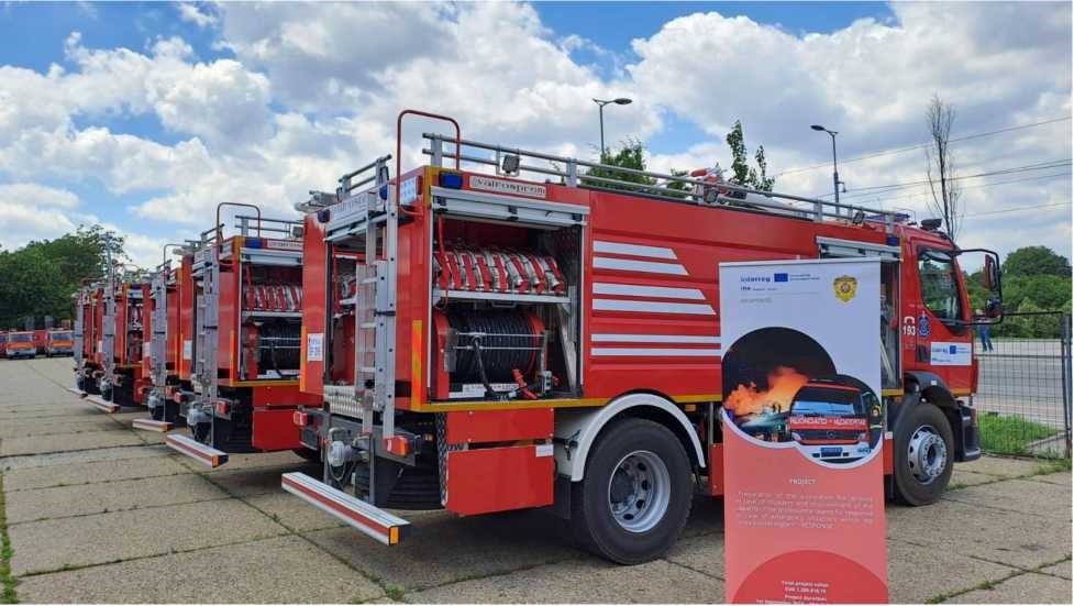 Delivered 5 fire and rescue tanks for emergency response in the Bulgarian-Serbian region to the Emergency Situations Sector,  Ministry of Interior of the Republic of Serbia.